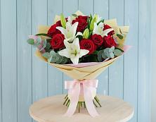 Букет цветов из:  Лилии и Розы в Карагай
