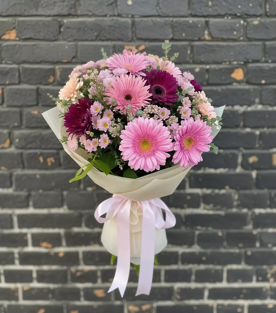 Букет цветов из: Герберы и Хризантемы в Карагай