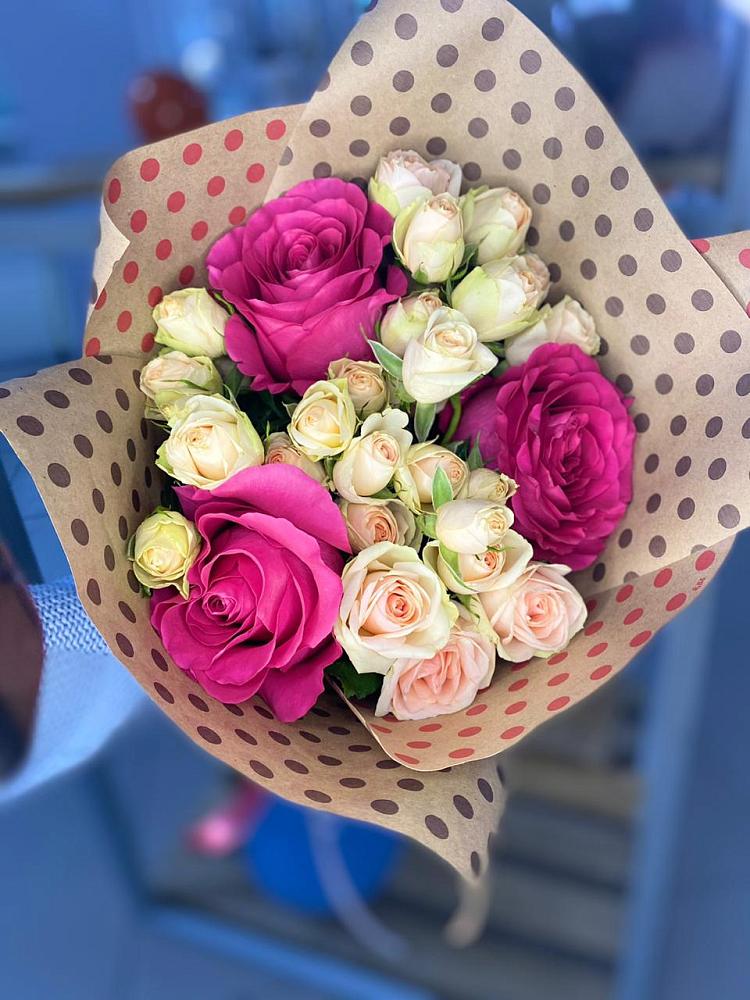 Букет цветов из: Розы в Карагай