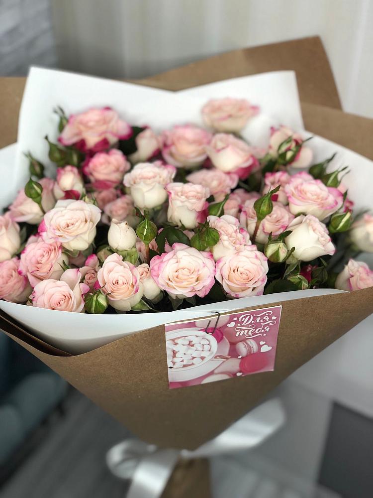 Букет цветов из: Розы в Карагай