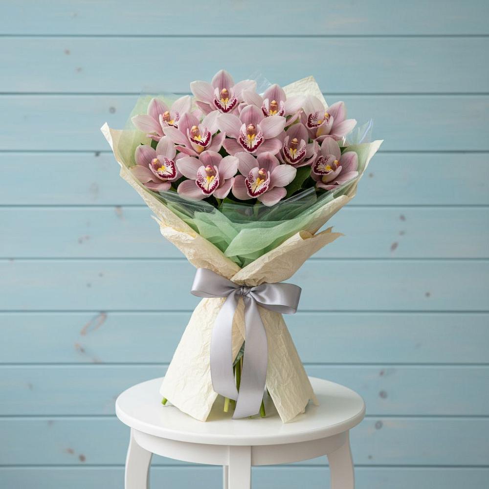 Букет цветов из: Орхидеи и Розы в Карагай