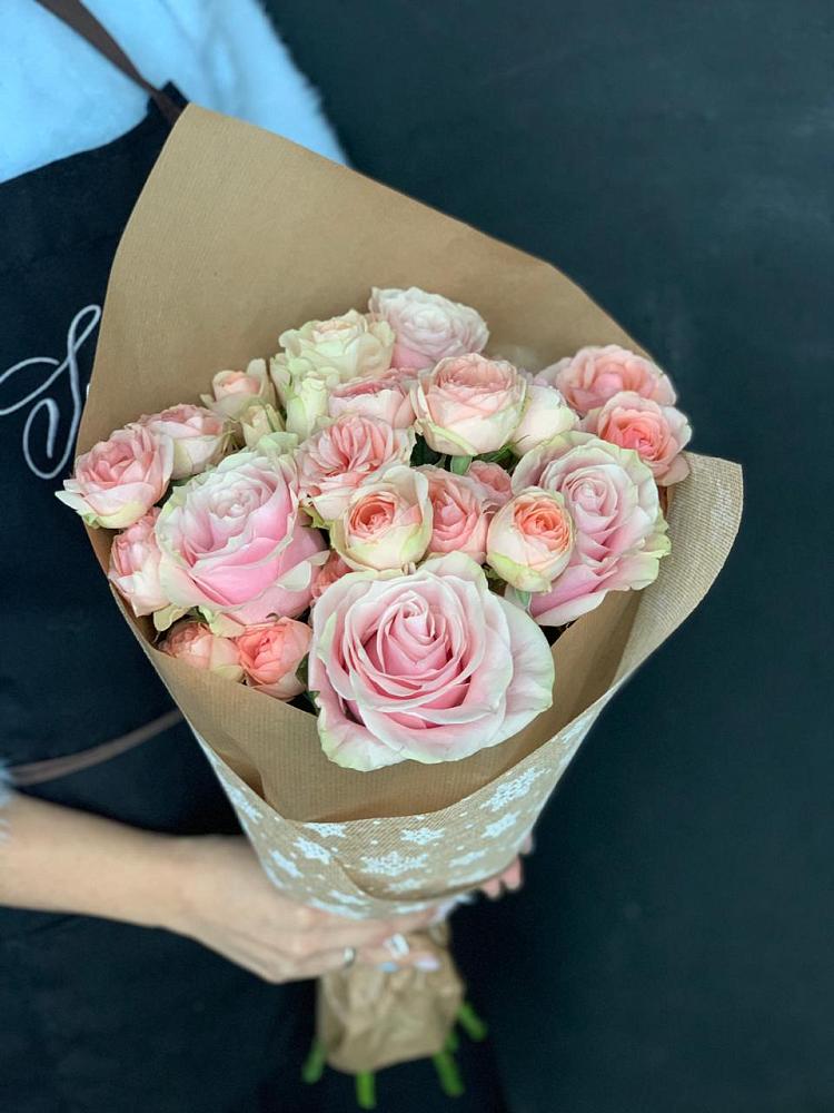 Букет цветов из: Хризантемы и Розы в Карагай