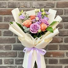 Букет цветов из:  Лизиантусы и Розы #REPLACE_PRED# Карагай