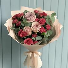 Букет цветов из:  Гвоздики и Розы в Карагай