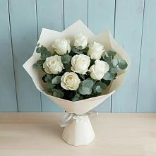 Букет Белые розы в Эвкалипте в Карагай
