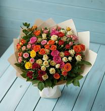 Букет Микс из разноцветных кустовых роз в Карагай