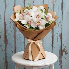 Букет цветов из:  Орхидеи и Розы в Карагай