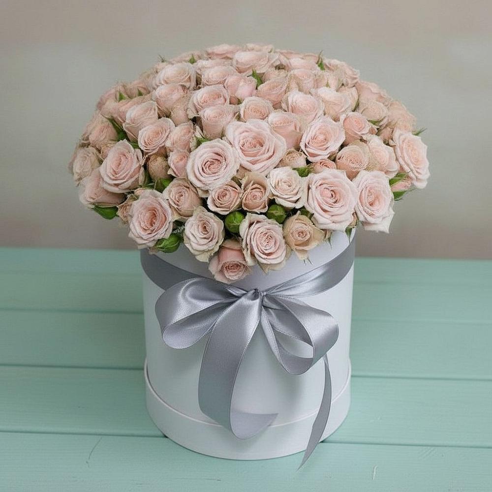 Цветочная композиция из Розы в шляпной коробке в Карагай